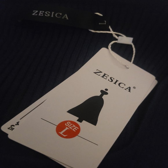 Fashion Trio #2 - Picture 7 of 8